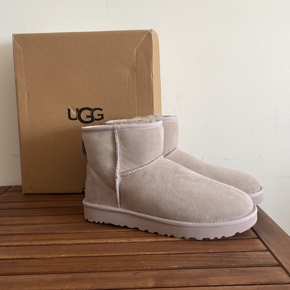 UGG Classic Mini II Boots Pale Smoke USA Women Size 11/UK 9/EU 42
